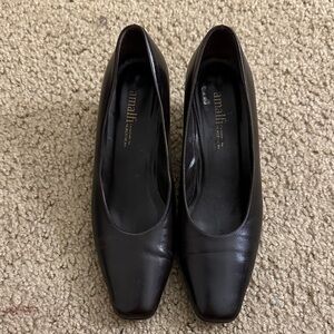 Amalfi Black Square-Toe Leather Pumps